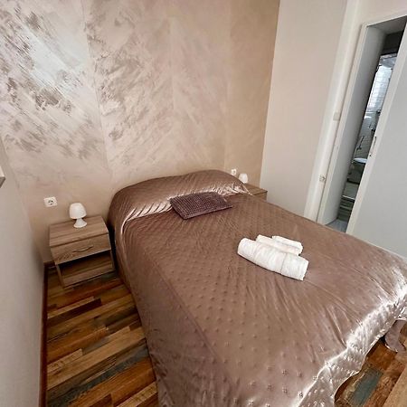 Navial 1 Hotel Gabrovo Bagian luar foto