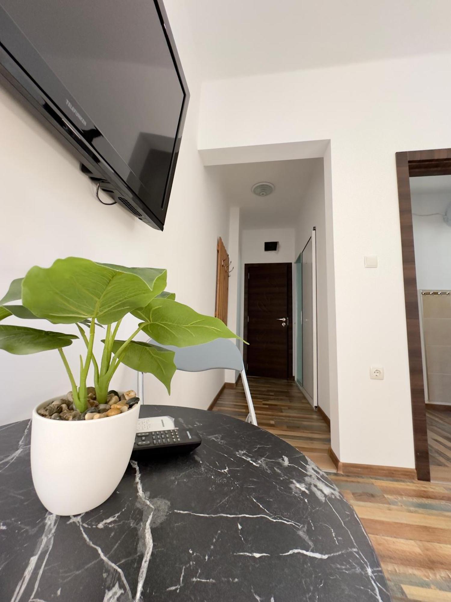Navial 1 Hotel Gabrovo Bagian luar foto