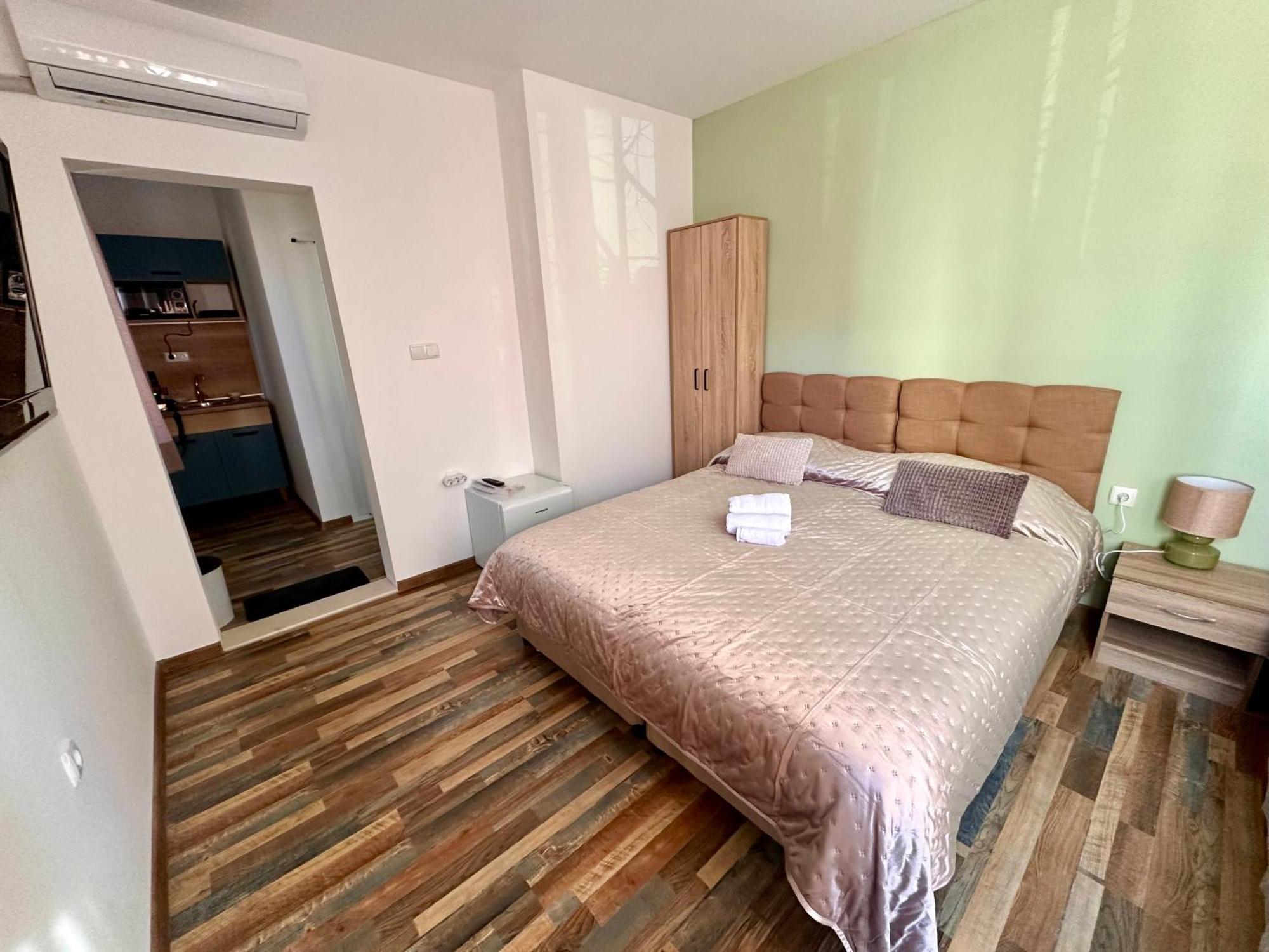 Navial 1 Hotel Gabrovo Bagian luar foto
