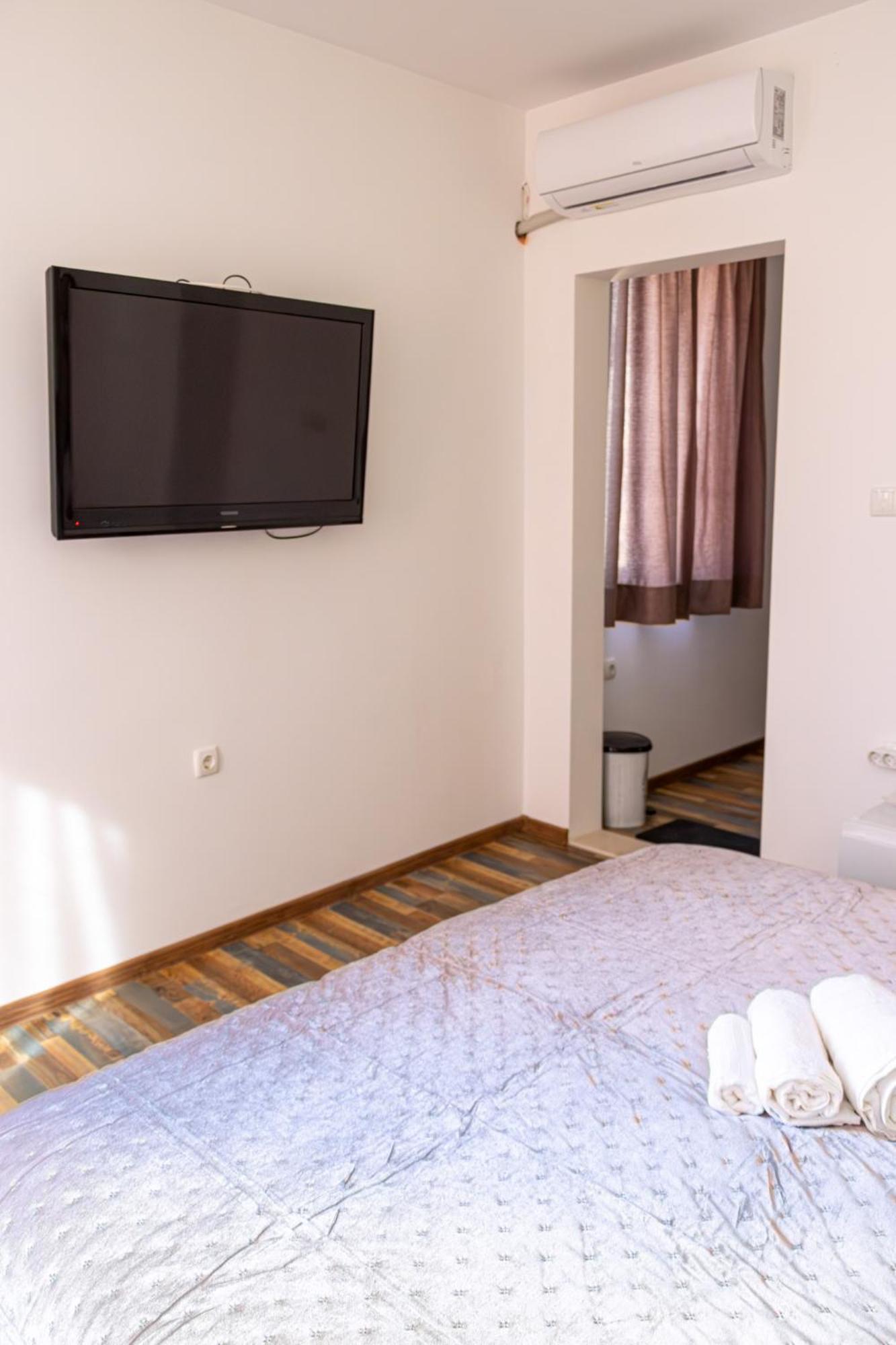 Navial 1 Hotel Gabrovo Bagian luar foto